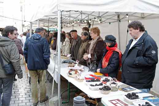 marché de la truffe noire